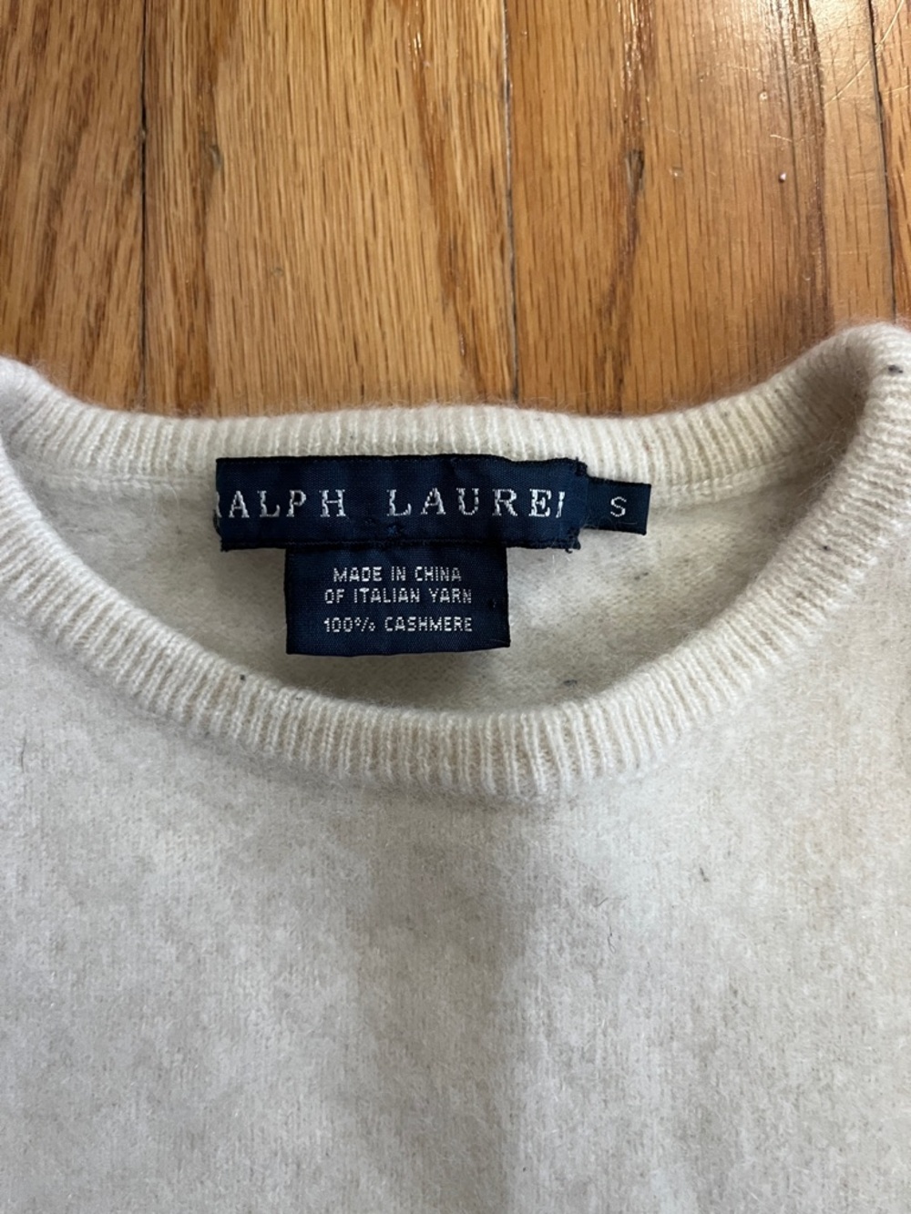 Ralph Lauren Cream Cashmere sweater - Picture 2 of 4